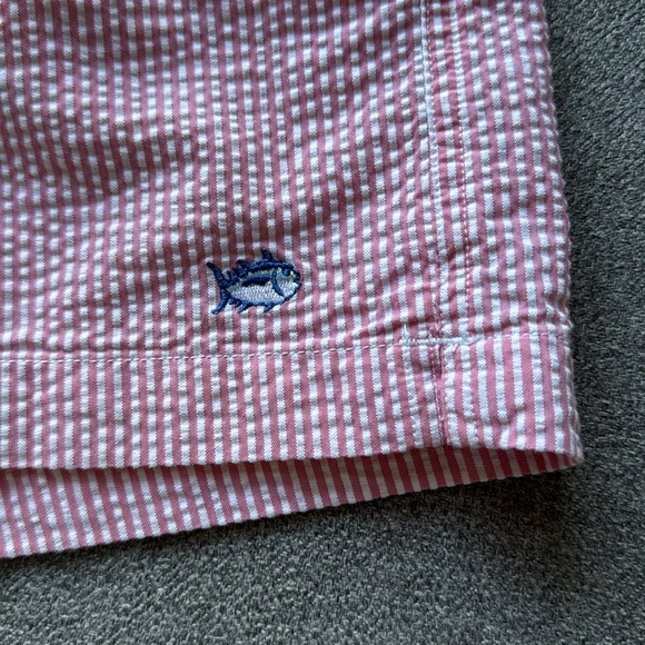 Seersucker Swim Trunks in Pink by Southern Tide Skipjack Size Large - Picture 6 of 14